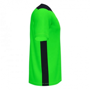 Maillot de football vert pour homme, manches courtes, col rond, évacuation de l'humidité, 100 % polyester, design à blocs de couleur unie - Product Image 3