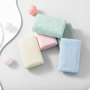 Serviette de Visage Luxe Moderne en Coton Premium, Séchage Rapide, Texture Douce, Serviette de Bain pour la Maison et le Spa, Vente en Gros, Serviette de Visage en Coton Doux - Product Image 1