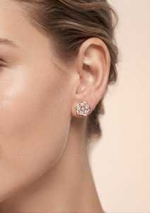 Pendientes Étnicos de Oro Sólido 9K en Tono Oro Rosa con Diseño Floral y Diamantes Cultivados en Laboratorio para Mujer, Regalo para Bodas y Fiestas - Product Image 3