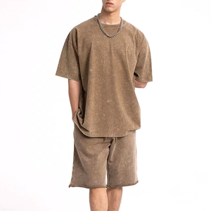 Ensembles shorts et t-shirt personnalisés 100% coton délavé effet soleil, logo personnalisé, coupe ample épaules tombantes, ensemble deux pièces pour homme - Product Image 1