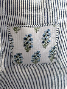 Floral Geometric Stripe Design Durable Tote Bag Quilted Cotton Thickened Handheld <b>Shoulder</b> <b>Strap</b> with Large Capacity - Product Image 3