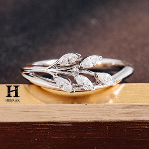 Elegante Anillo de Compromiso con Diamante Cultivado en Laboratorio, Corte Marquesa, en Oro Blanco de 14K, Diseño de Rama de Hojas, Anillo Nupcial Inspirado en la Naturaleza - Product Image 6