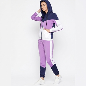 Crescent Wear : Survêtement tendance pour femme avec blocs de couleur, design tricolore bleu marine et violet, séchage rapide, grandes tailles - Product Image 1