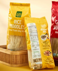 บะหมี่แห้งออริไรซ์ 400 กรัม บรรจุถุง บะหมี่โฟแห้ง ยี่ห้อเวียดนาม คุณภาพสูง บะหมี่กึ่งสำเร็จรูปสำหรับมื้ออาหารประจำวัน รับผลิตแบบ OEM/ODM ขายส่ง - Product Image 1