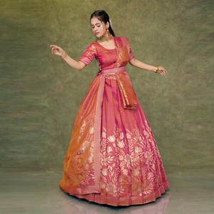 ชุดเลเฮนกาโชลีผ้าไหมบานาราสีแบบดั้งเดิมสุดหรู  ลายดอกไม้ปักดิ้นละเอียด  ผ้าไม่ยับ แห้งเร็ว กระโปรงทรงบานใหญ่  เหมาะสำหรับงานพรอม - Product Image 1