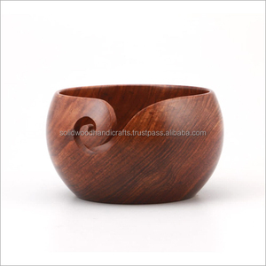 Cuenco de hilo de madera para tejer y ganchillo Cuencos de madera Artesanía hecha a mano con bolsa de almacenamiento para tejer ganchillo DIY - Product Image 1