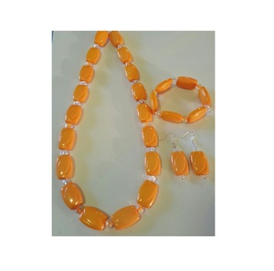 Collar de Mariposa de Resina Hecho a Mano APEX ALIGN, Colgante de Epoxi Ligero con Flores Prensadas, Joyería para Uso Diario de Mujeres, Regalo Lindo - Product Image 1
