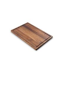 Planche à découper en bois classique et polyvalente, en bois dur de qualité supérieure, avec une surface spacieuse pour la préparation quotidienne des repas. - Product Image 1