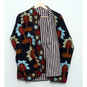 Veste en tissu Cotrise matelassé brodé de fleurs faites à la main, avec détails boutonnés, doublure en coton rayé, respirante, écologique, pour l'hiver - Product Image 6