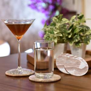Sous-verres en marbre beige et brun, sous-verres ronds en pierre de marbre pour table, vintage et faits à la main - Esthétique luxueuse - Product Image 2