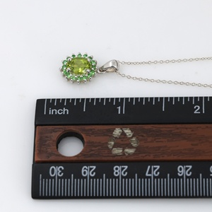 Collar con Colgante de Peridoto Natural, Plata de Ley 925, Gema Verde con Halo, para Mujer, Joyería de Piedra de Nacimiento de Agosto - Product Image 3
