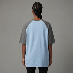 เสื้อยืดคอกลมแขนสั้นสำหรับผู้หญิง OEM คุณภาพสูง ผ้าฝ้าย 100% 220GSM เหมาะสำหรับใส่ลำลองในฤดูร้อน รับผลิตตามแบบ - Product Image 3