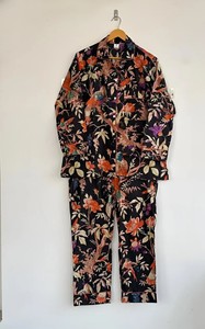 Ensemble de pyjama en coton coloré pour femmes |   Vêtements de nuit imprimés à la main |   Vêtements de détente doux, aucun avis pour le moment - Product Image 2