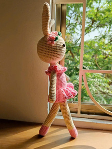 Muñeca de ganchillo ecológica y no tóxica, súper linda para niñas, juguete de conejo para niños, el más vendido en Vietnam. - Product Image 5