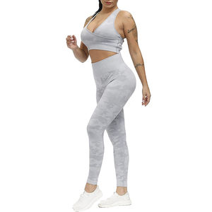 Fabricants professionnels d'ensembles de yoga pour femmes de haute qualité, ensembles de soutien-gorge et leggings de sport de grande taille, couleur unie - Product Image 2