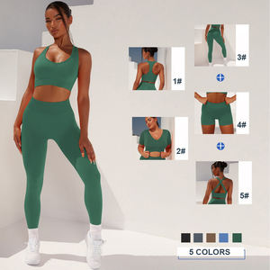 Ensemble de vêtements de sport élégants et stylés pour grandes tailles (jusqu'à 4XL) - 2 pièces : soutien-gorge de yoga à bretelles et leggings de sport très extensibles - Product Image 4