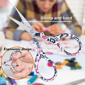 Ciseaux de broderie en acier inoxydable à lame droite, pointe aiguisée, multi-usages, petits ciseaux fantaisie pour nail art avec étui – Vente en gros - Product Image 5