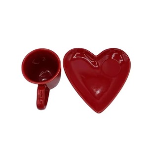 Mug à café en porcelaine fine de couleur bordeaux en forme de cœur, avec logo personnalisé, idéal pour les cadeaux promotionnels, résistant au lave-vaisselle et au micro-ondes - Product Image 6