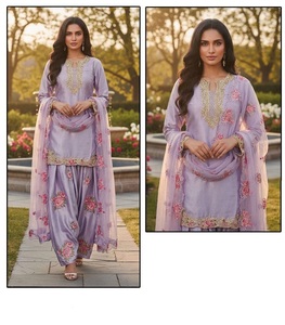Collection de salwar kameez en satin brodé, catalogue complet disponible à prix de gros. - Product Image 6