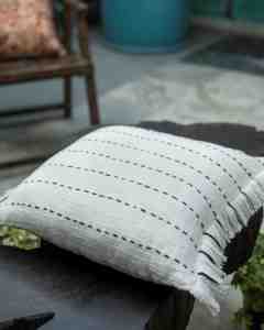 Housse de coussin rayée blanche en gros 16x16 18x18 20x20 pouces avec bords à franges pour canapé, chambre, salon, décoration intérieure - Product Image 3