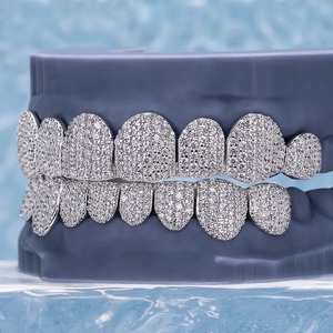 Grillz dentaires en diamant très demandés, bijoux étincelants pour événements de mode, fêtes et festivals, disponibles au prix d'exportation - Product Image 5