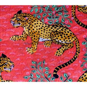 Tela Ligera 100% Algodón con Estampado Artesanal de Tigre Indio y Selva para Ropa de Niños, Fundas y Uso al por Mayor - Secado Rápido - Product Image 4