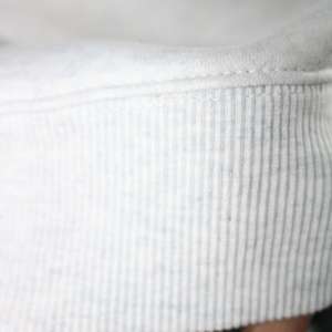 Sudadera CARMICHAEL WHITE con Cuello Alto, 100% Bordado con Apliques de Puntos Blancos y Negros, Sudadera de Cuello Ancho con Hilos Finos - Product Image 5