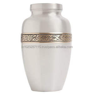 Contenedor de recuerdo de urna de cenizas humanas de cremación para adultos de aluminio hecho a mano asequible para almacenamiento de cenizas con diseño decorativo - Product Image 3