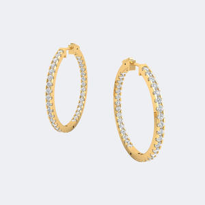 Pendientes de Aro Grandes con Diamantes Redondos Brillantes de 4.40 Quilates en Oro de 9K - Product Image 1