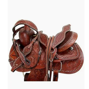 Silla de montar western hecha a mano para caballo, de cuero marrón premium, para carreras de vaqueros, con diseño floral ornamentado y estructura de fibra de vidrio duradera - Product Image 2