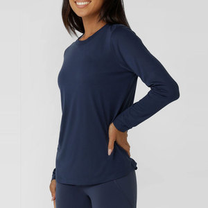 Haut de sport moulant à manches longues 100 % polyester pour femme, personnalisable, à prix abordable, idéal pour le fitness, l'entraînement et les activités de plein air – Nouvelle collection très prisée - Product Image 3