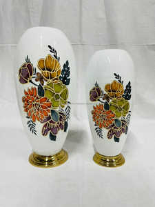 Pot de fleur métallique moderne design attrayant bon pour fleurs artificielles dessus de table couleur blanche taille 15" - Product Image 2