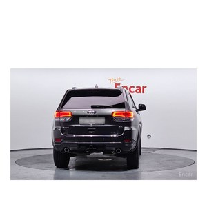 Jeep Cherokee Overland 2021/5 con Motor 3.6L, Caja de Cambios Automática, Cámara Trasera, Asientos de Cuero - 59,191 km - Product Image 4