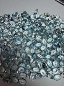 Piedra Preciosa de Aguamarina Natural AAA+++ Corte Esmeralda Ovalado 7x5MM Facetada |   Piedra de Aguamarina Azul Suelta para Joyería y Venta al por Mayor - Product Image 6