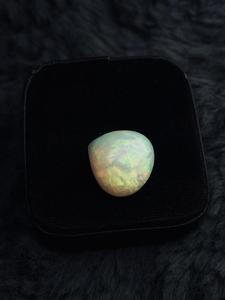 Opale de feu naturelle éthiopienne, taille ovale, cabochon, multicolore, éclatante, pierre précieuse en vrac, certifiée IGI, sans traitement, pour la joaillerie - Product Image 1