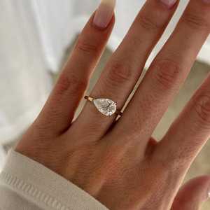 Anillo Solitario de Diamante Corte Pera de 1.00CT, Cultivado en Laboratorio, Oro Sólido de 14K, para Bodas y Enamorados - Product Image 5