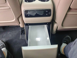 SUV électrique standard Li-Auto I8 2023, 2600 km de kilométrage, voitures d'occasion en provenance de grossistes en voitures d'occasion - Product Image 4