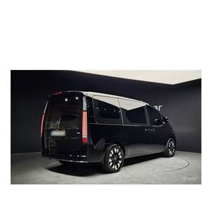 Hyundai Staria 4x4 Lounge 9 places, modèle septembre 2021, 20 345 km, Euro V, Diesel, Boîte automatique, Sièges en cuir - Product Image 2