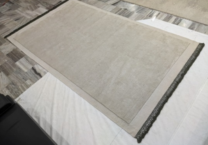 Tapis en laine tufté élégant pour hall d'hôtel, tapis tufté à la main par un designer pour la décoration d'hôtels de charme, prix de gros - Product Image 2