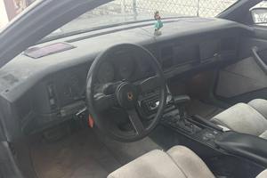 Pontiac Firebird Trans AM GTA de 1987, Autos Usados de Segunda Mano - Product Image 4