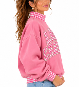 Sudadera rosa de mujer con hombros caídos, forro polar, cuello redondo, estampado de letras 'Lady Charger' y puños y cuello a cuadros - Product Image 6