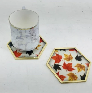 Sous-verres ronds en filigrane doré à motifs dentelle avec bordures en fil tissé, disponibles à prix de gros. - Product Image 2