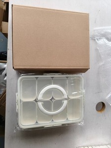 Boîte à collation portable compartimentée avec couvercle et poignée, plateau de service en plastique, organisateur de rangement alimentaire pour fruits, collations et légumes - Product Image 2