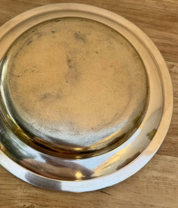 Assiette de présentation ronde classique en acier inoxydable poli, écologique, avec bordure perlée, tailles personnalisables, pour service de mariage et de réception - Product Image 6