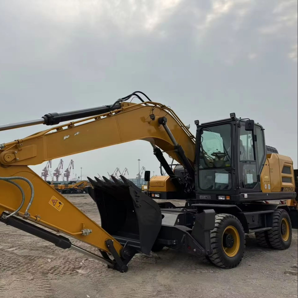 21 Ton XE210WGA Hydraulic Wheeled Excavator with Quick Coupler and ...