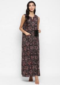 Smart Hot Summer Grey Maroon Flower Motif Hand Block Impreso Camisón sin mangas con detalle de bolsillo Hermoso vestido de noche - Product Image 2