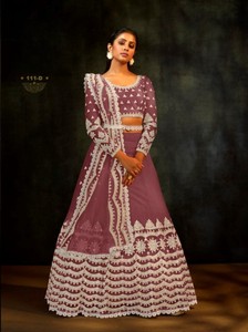 Lehenga Choli Moderne Semi-Couturié avec Broderies de Sequins et Fil, Séchage Rapide, Idéal pour Mariages, Fêtes et Diwali - Longueur au Sol, Coupe Classique, Taille Unique - Product Image 3