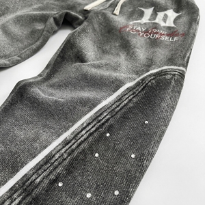 กางเกงวอร์มซิปประดับคริสตัลสีเทาแบบดิสเทรส |   กางเกงจ็อกเกอร์มีซิปด้านข้าง |   กางเกงแทร็คสตรีทแวร์ทรงเฮฟวี่เวท |   ผู้ผลิต OEM ตามสั่ง - Product Image 5