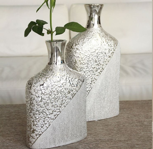 Chic speckled silver cone vases resting on natural rustic wooden bases, available at wholesale prices. - Product Image 3