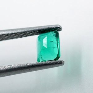 Émeraude bleue de laboratoire 0,40 ct, taille facettes en rondelle (5x4x3MM) HAYAAT GEMS HG-107 pour la fabrication de bijoux - Product Image 5